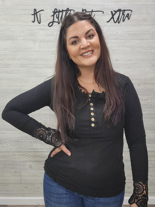 BLACK CROCHET RIBBED LONG SLEEVE
