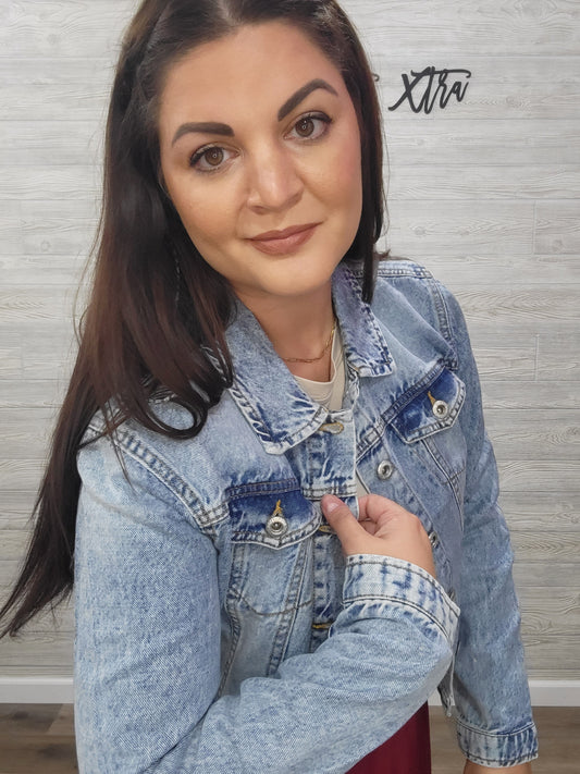 LIGHT DENIM JACKET