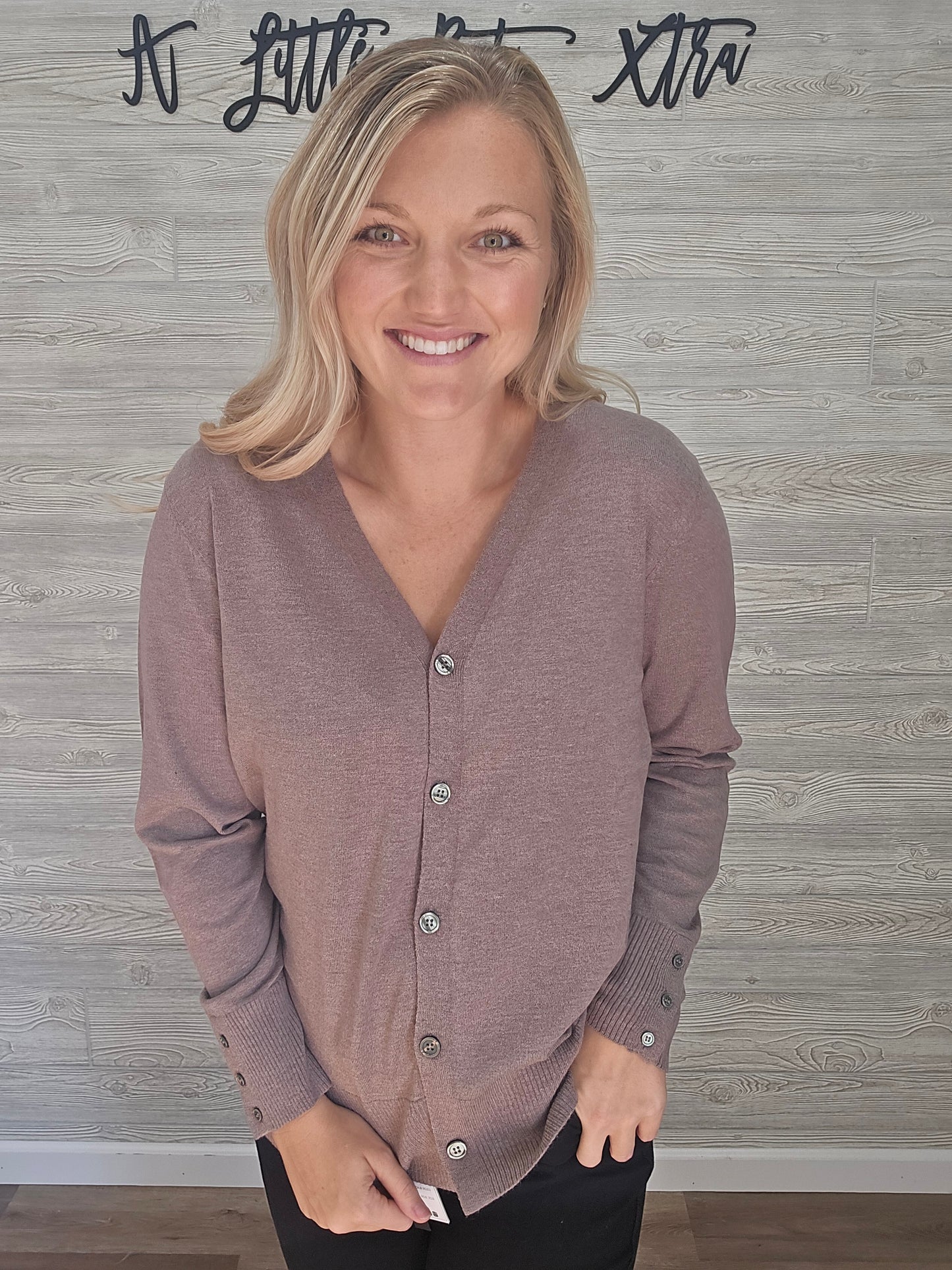 BROWN KNIT CARDIGAN