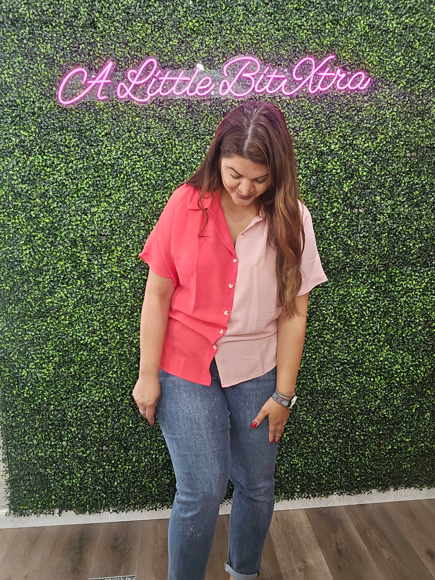 THE REESE LIGHTWEIGHT BUTTON SHIRT