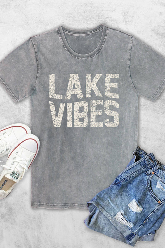 LAKE VIBES GRAPHIC TEE