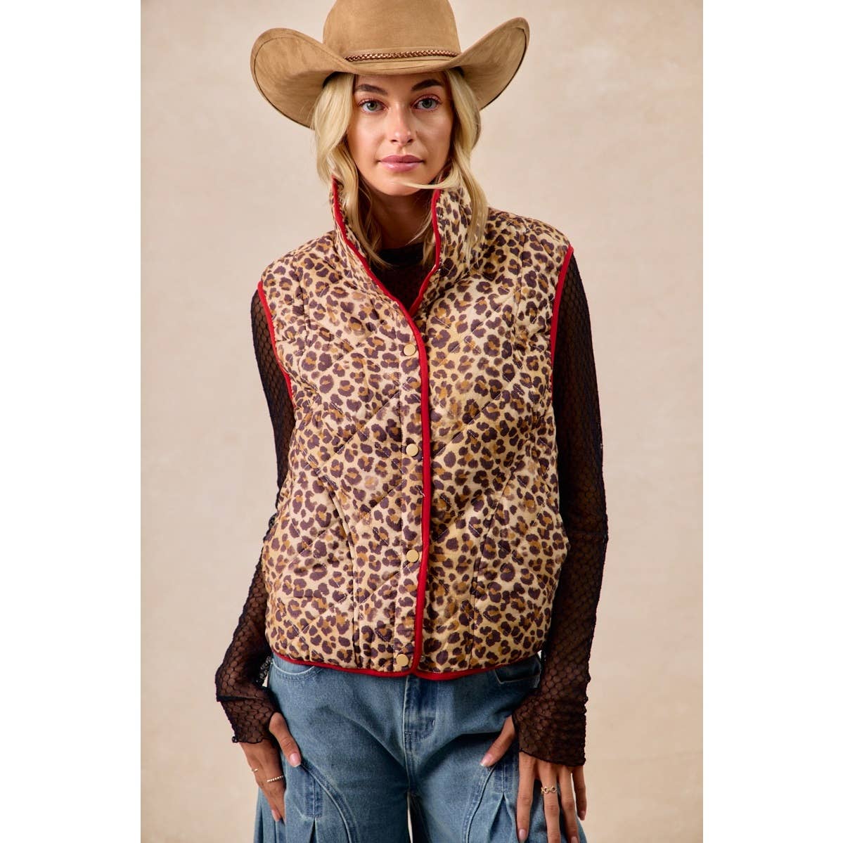 LEOPARD PRINT PIPING DETAIL QUILTED VEST: LEOPARD/BLACK / S