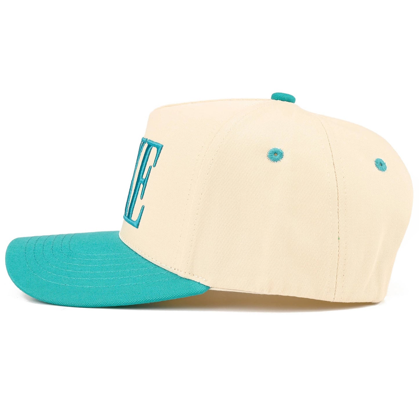 C.C LAKE Letter Embroidered Two Tone Trucker Hat: Mint/White