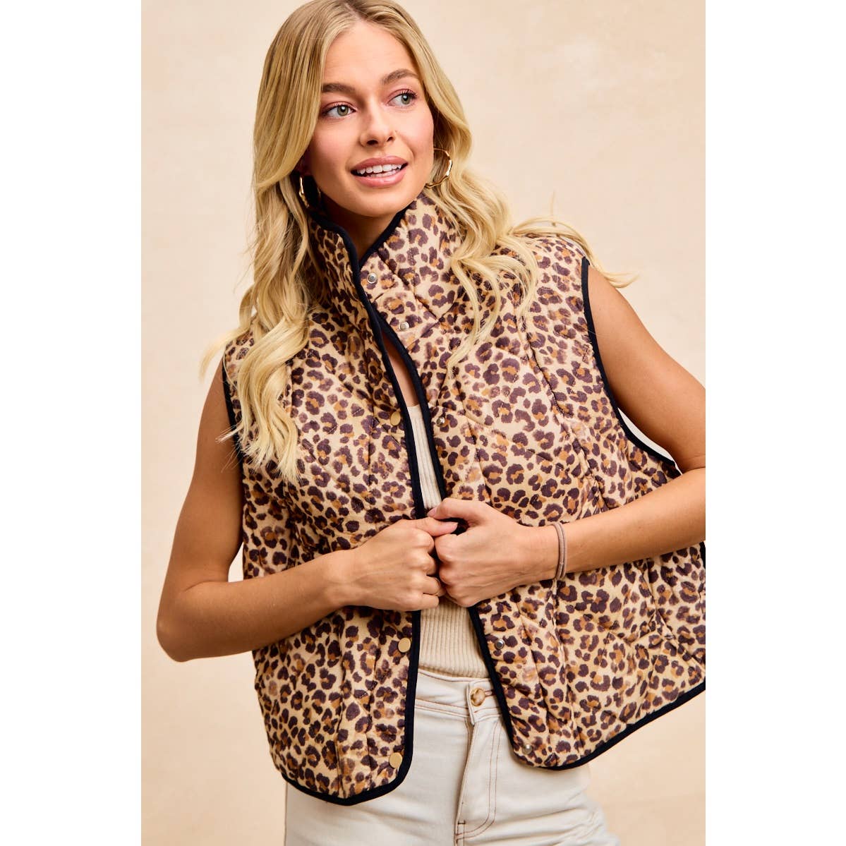 LEOPARD PRINT PIPING DETAIL QUILTED VEST: LEOPARD/BLACK / XL
