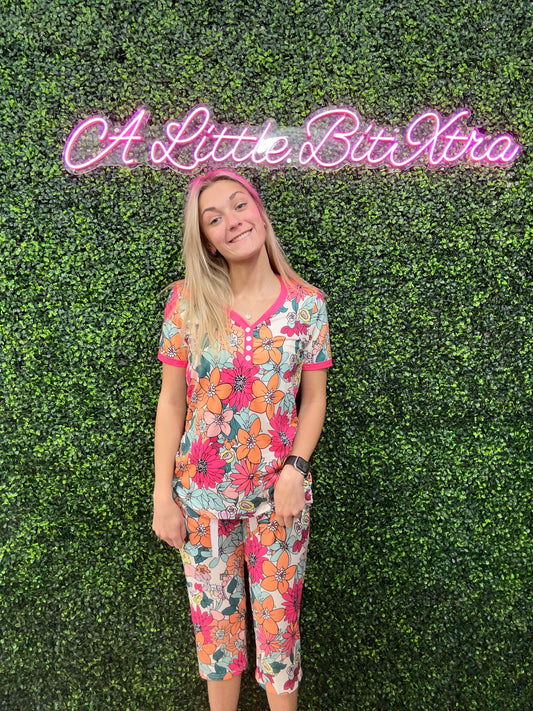 VIBRANT FLORAL PAJAMAS