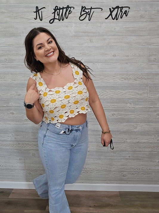 Cute Daisy Crochet Crop Top Trendy Summer Fashion: Natural
