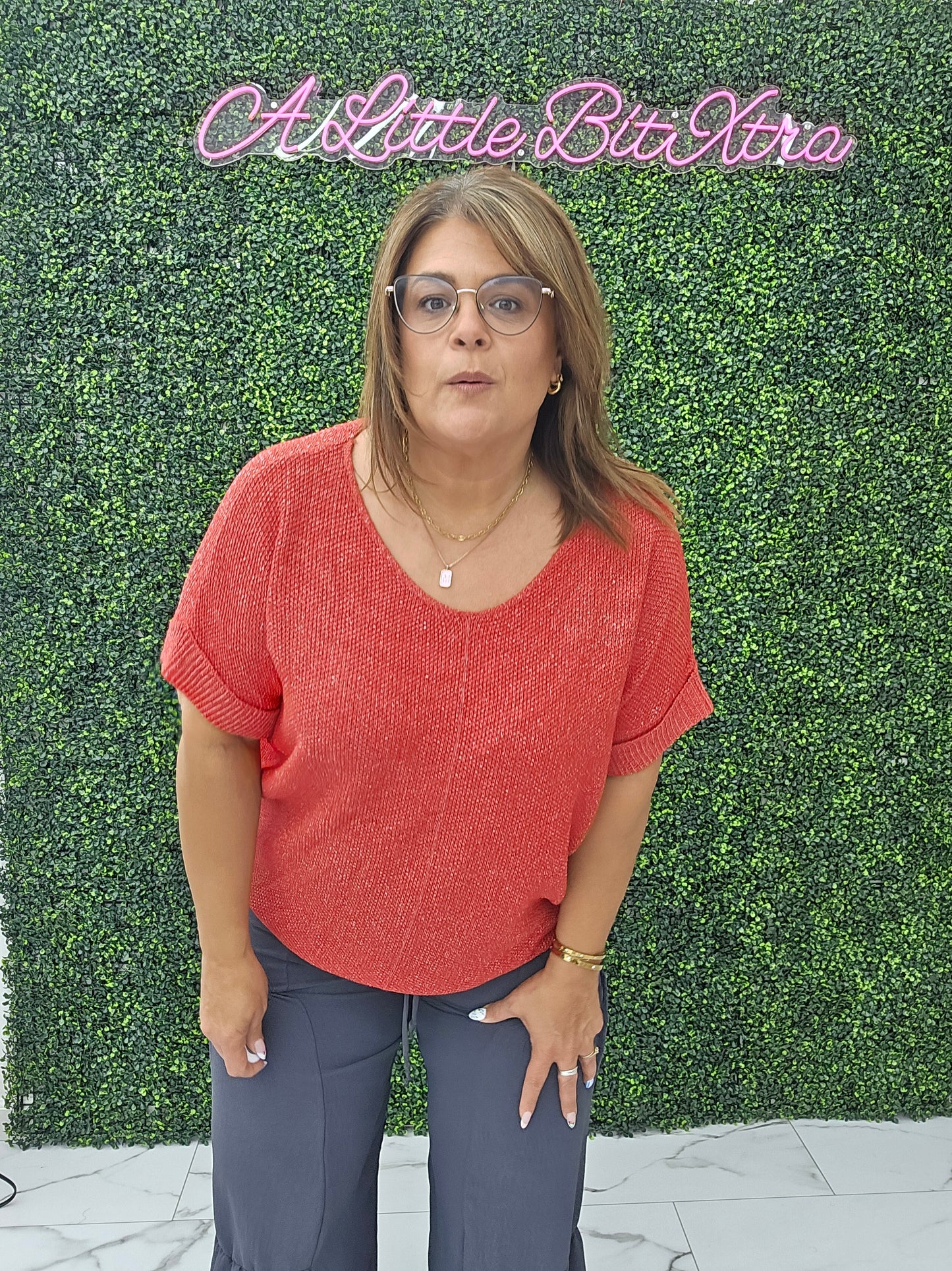 BOXY CHUNKY KNIT SHORT SLEEVE SWEATER RUBY