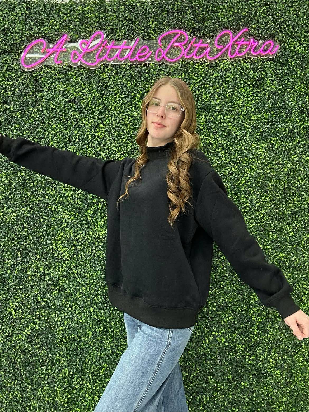 Mock Neck Sweatshirt (black)