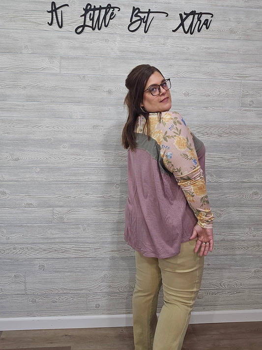 OLIVE COLORBLOCK LONG SLEEVE TOP