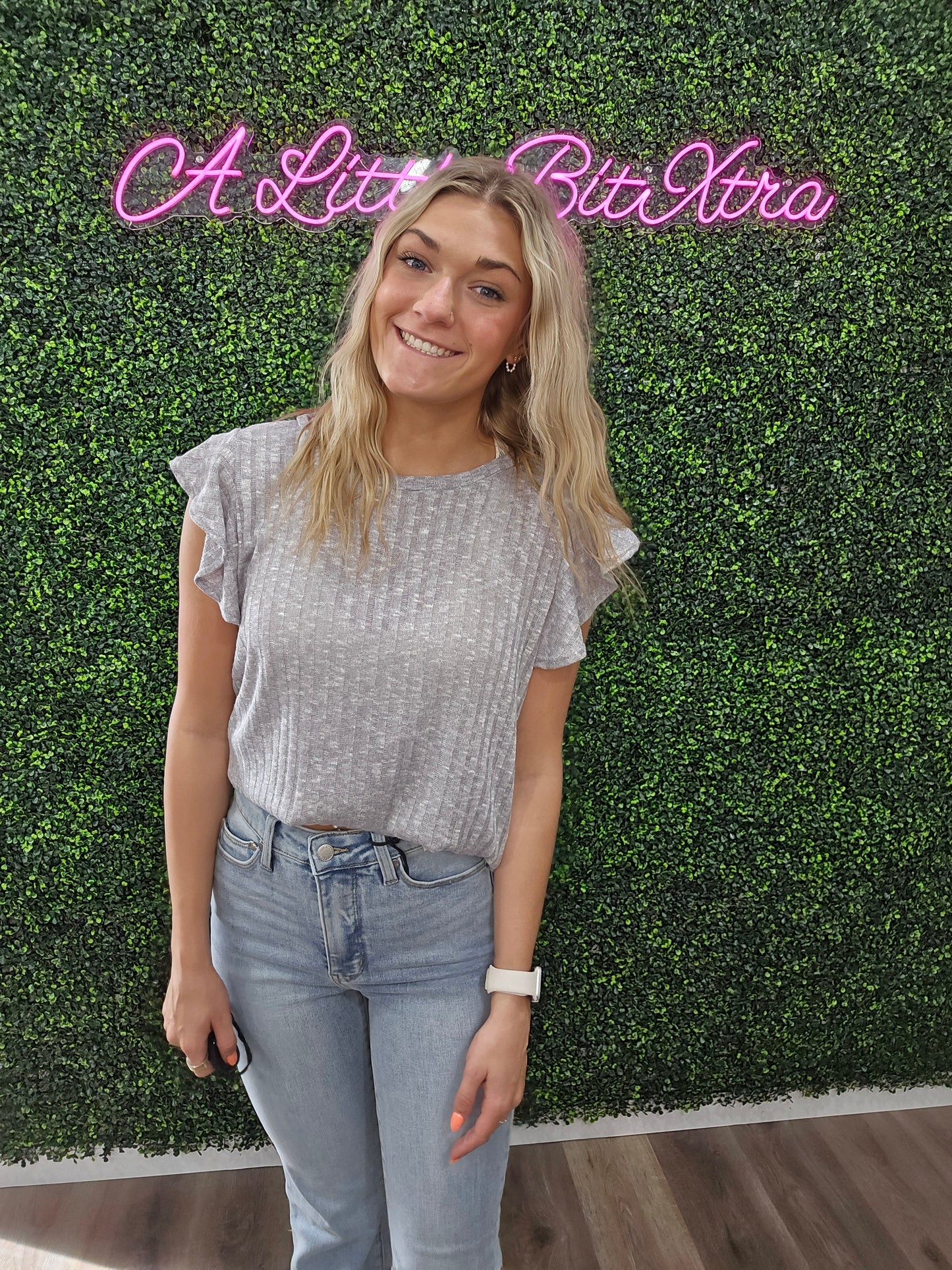 GREY RUFFLE SLEEVE KNIT TOP