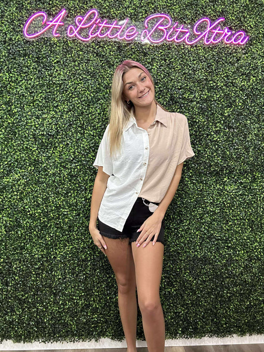 THE REESE LIGHTWEIGHT BUTTON SHIRT TAN/WHITE