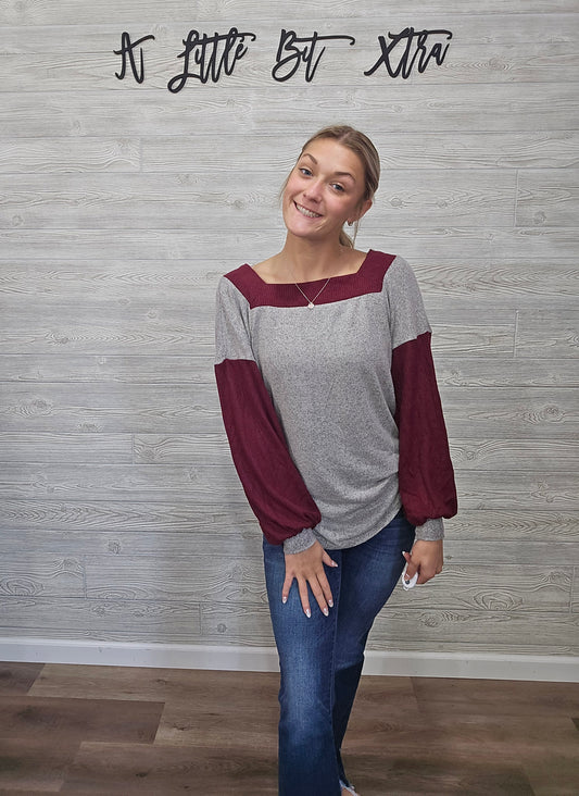 MAROON COLOR BLOCK BALLOON SLEEVE TOP