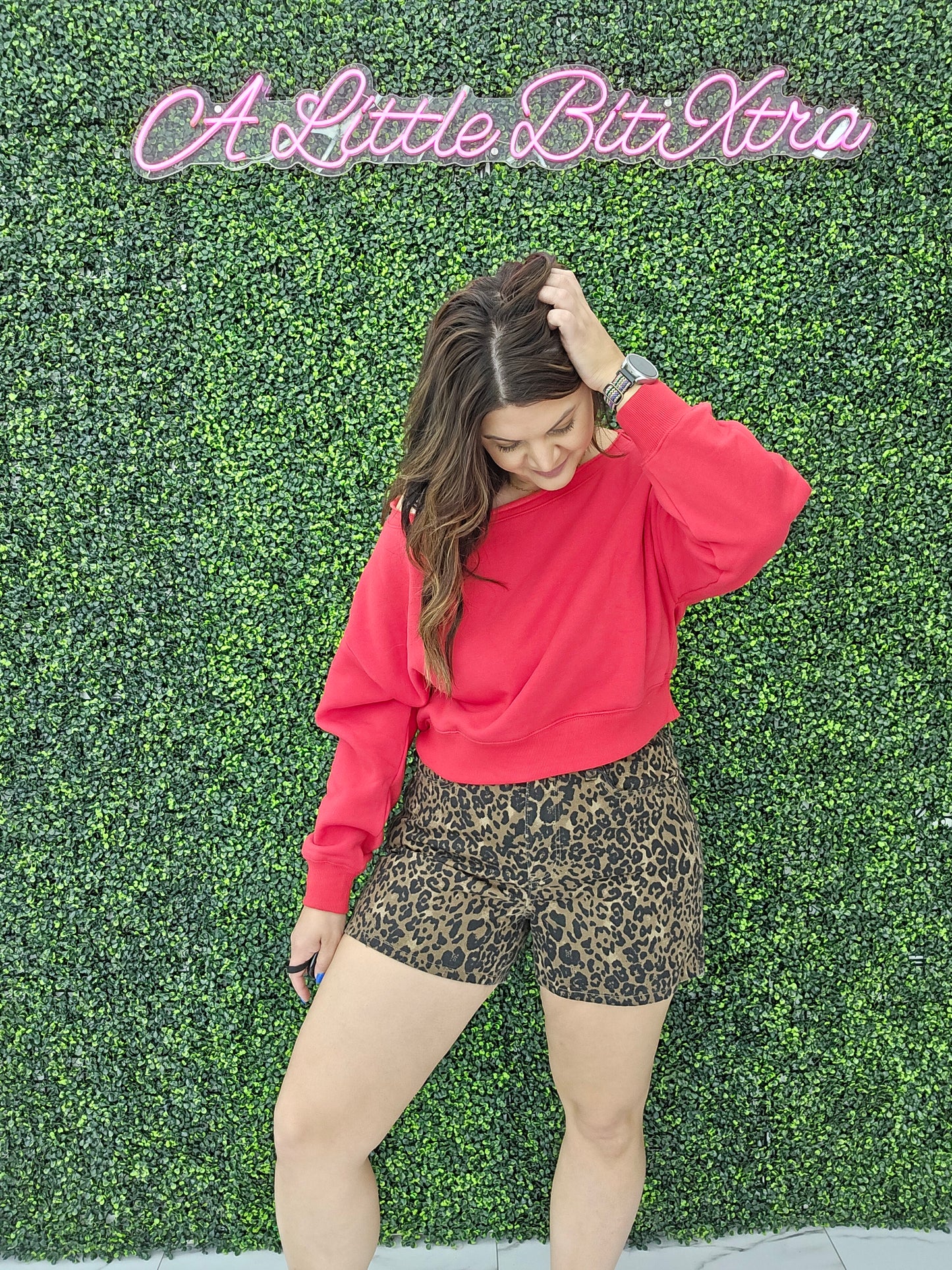 JB CUT OFF LEOPARD PRINT SHORTS 150392