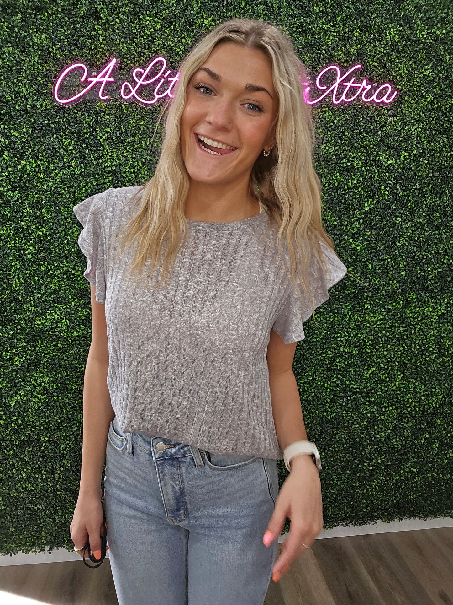 GREY RUFFLE SLEEVE KNIT TOP