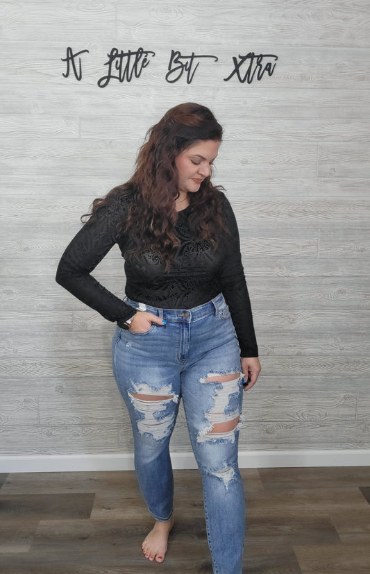 JB HI-RISE BOYFRIEND DESTROYED JEANS