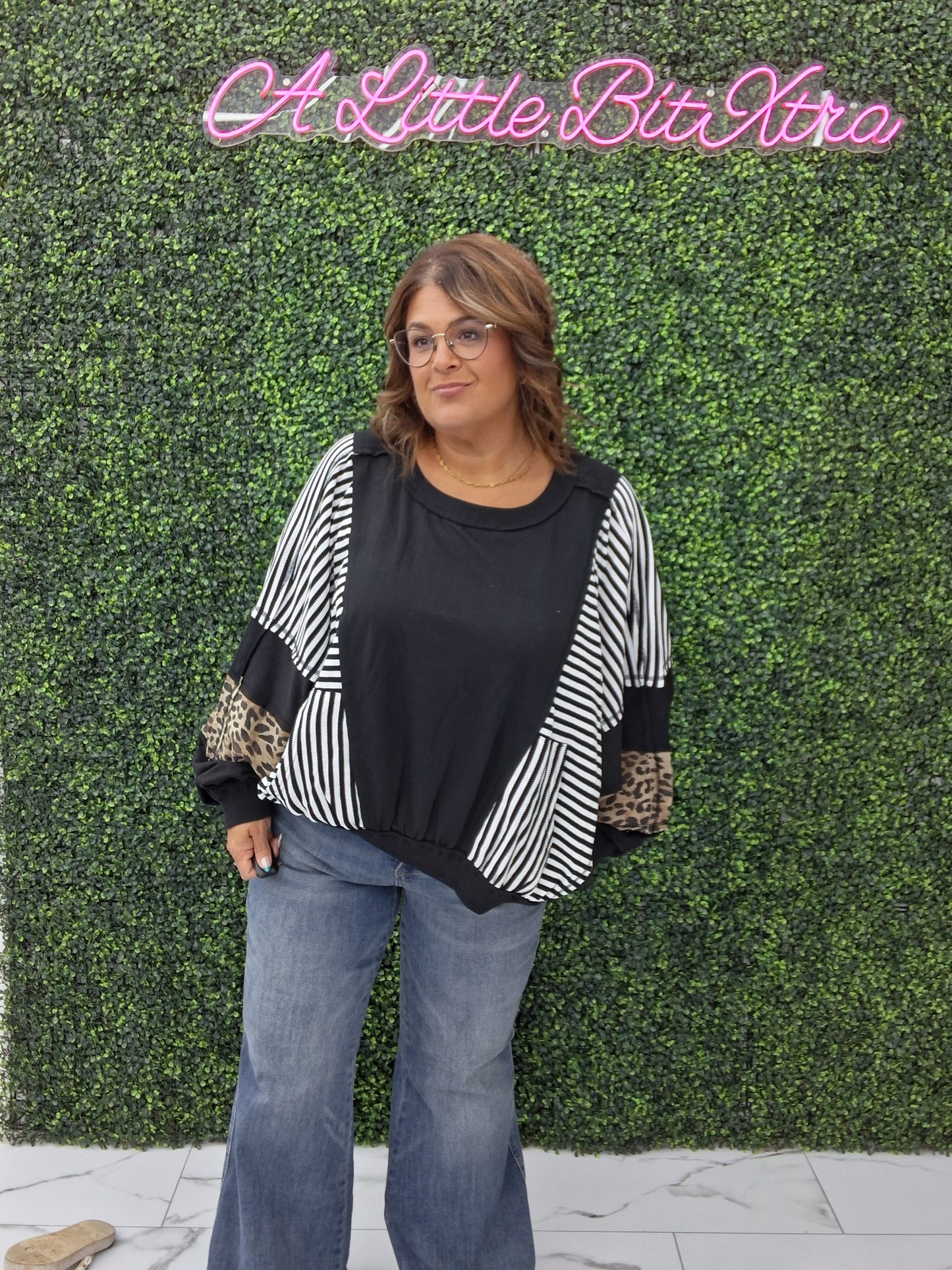 GAMEDAY THEME STRIPE MIX AND MATCH TOP: BLACK