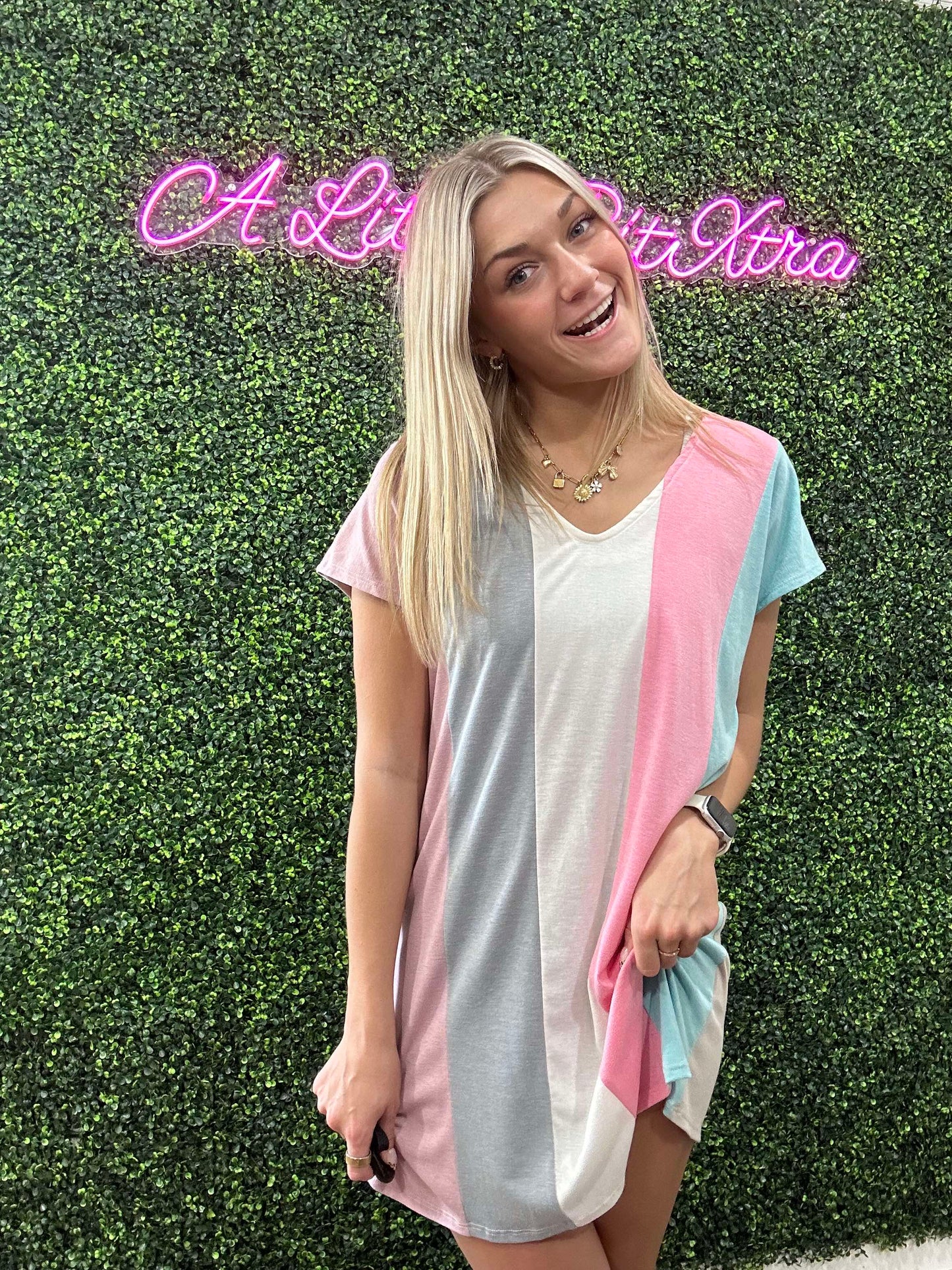 STRIPED V-NECK DRESS