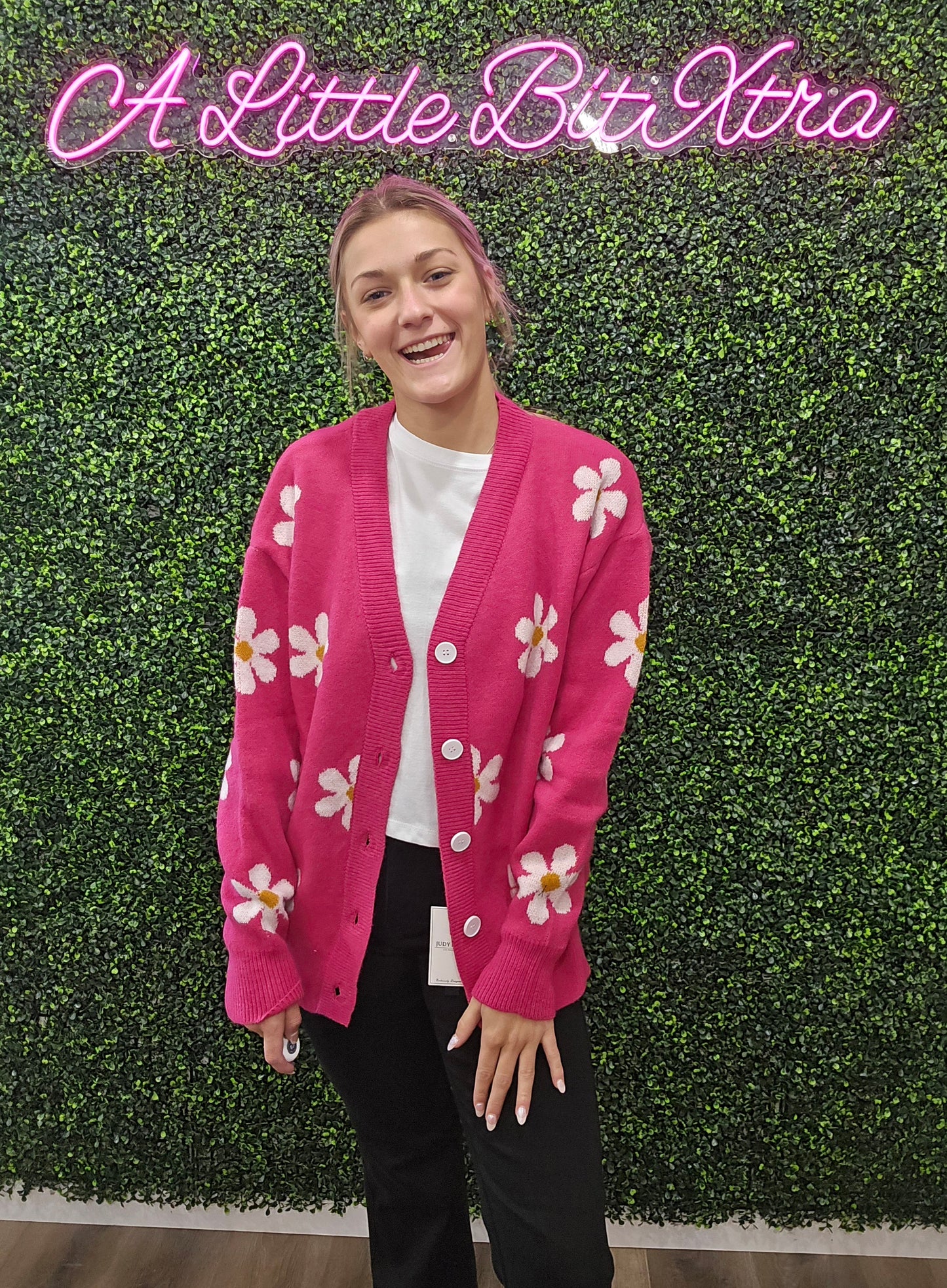 FUCHSIA DAISY CARDIGAN