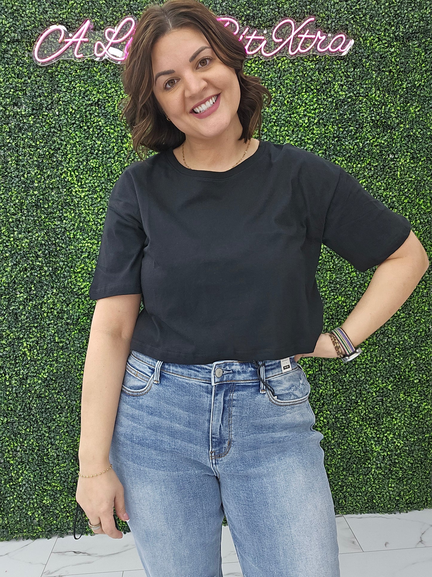 Crew Neck Oversized Crop Tee Black