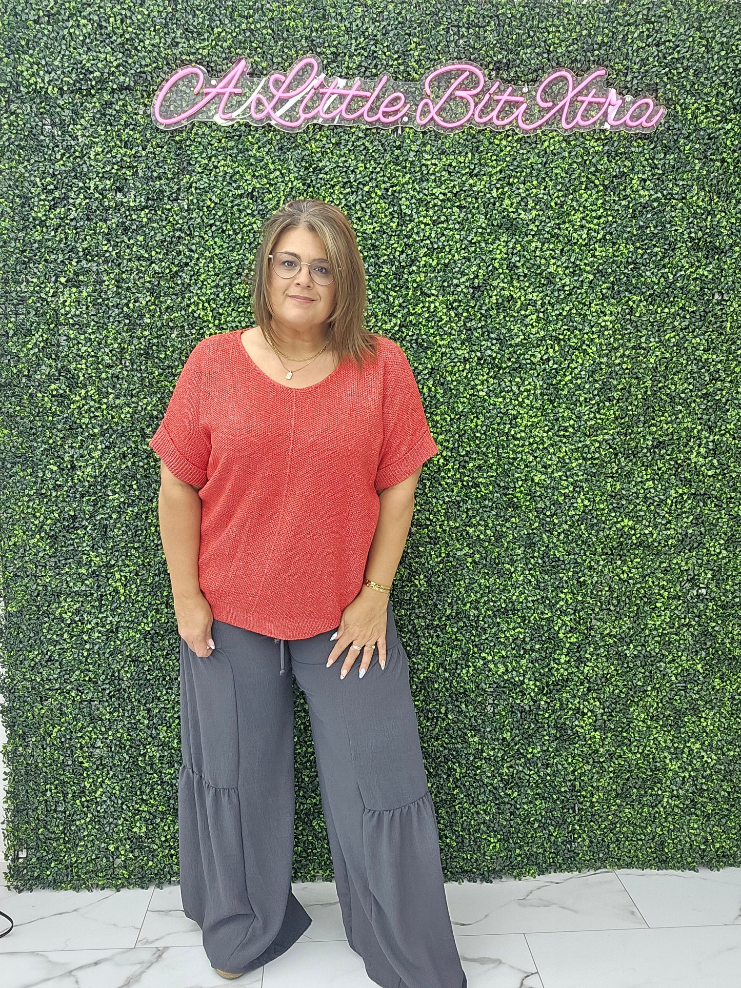 BOXY CHUNKY KNIT SHORT SLEEVE SWEATER RUBY