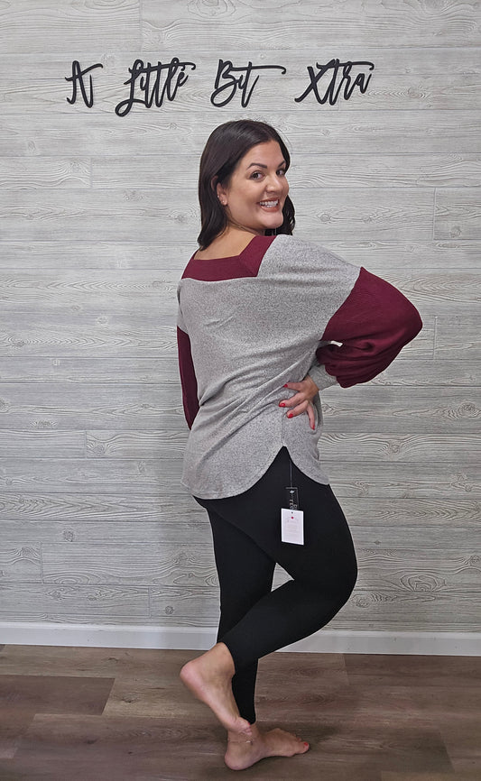 MAROON COLOR BLOCK BALLOON SLEEVE TOP