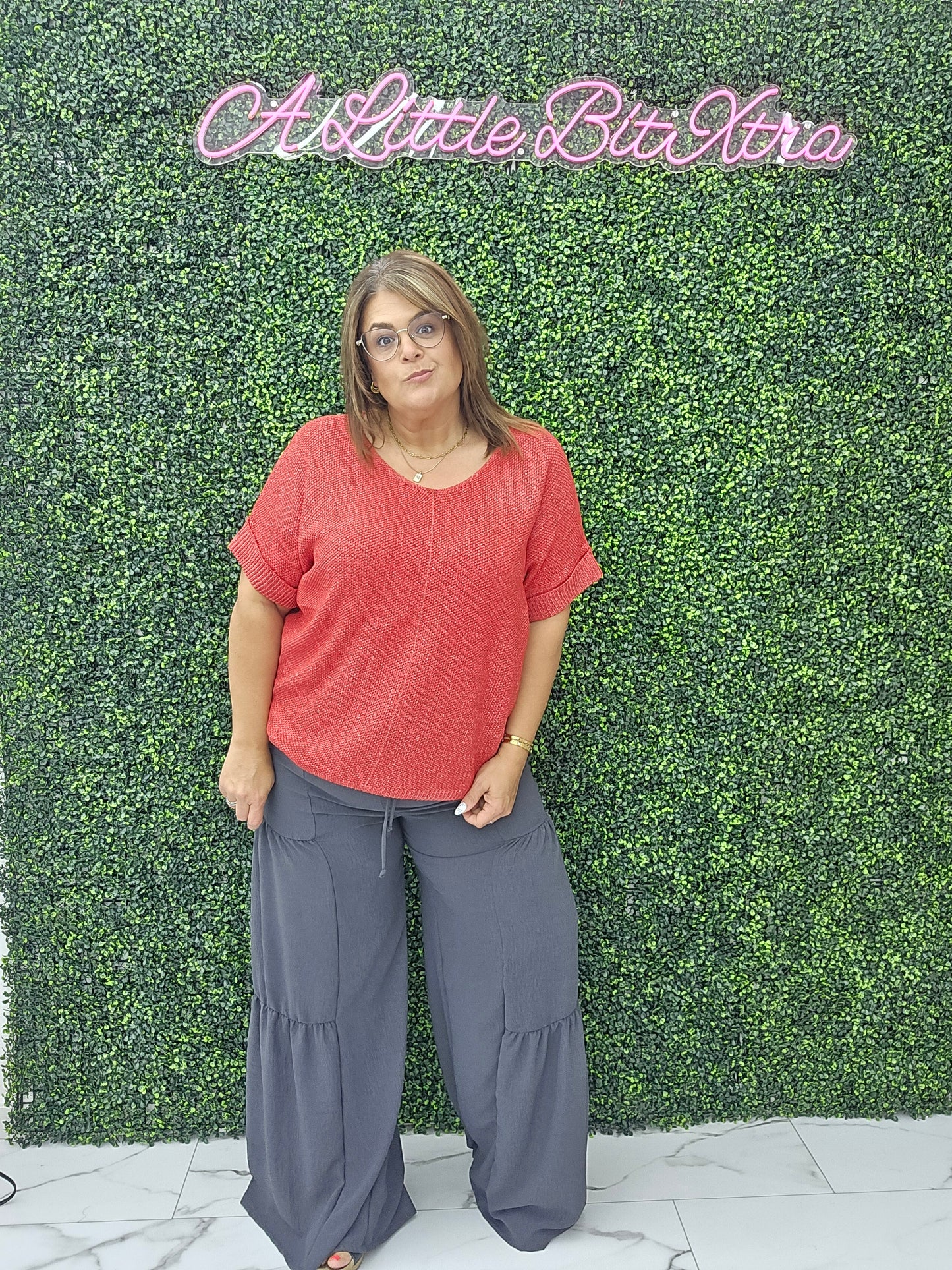 BOXY CHUNKY KNIT SHORT SLEEVE SWEATER RUBY