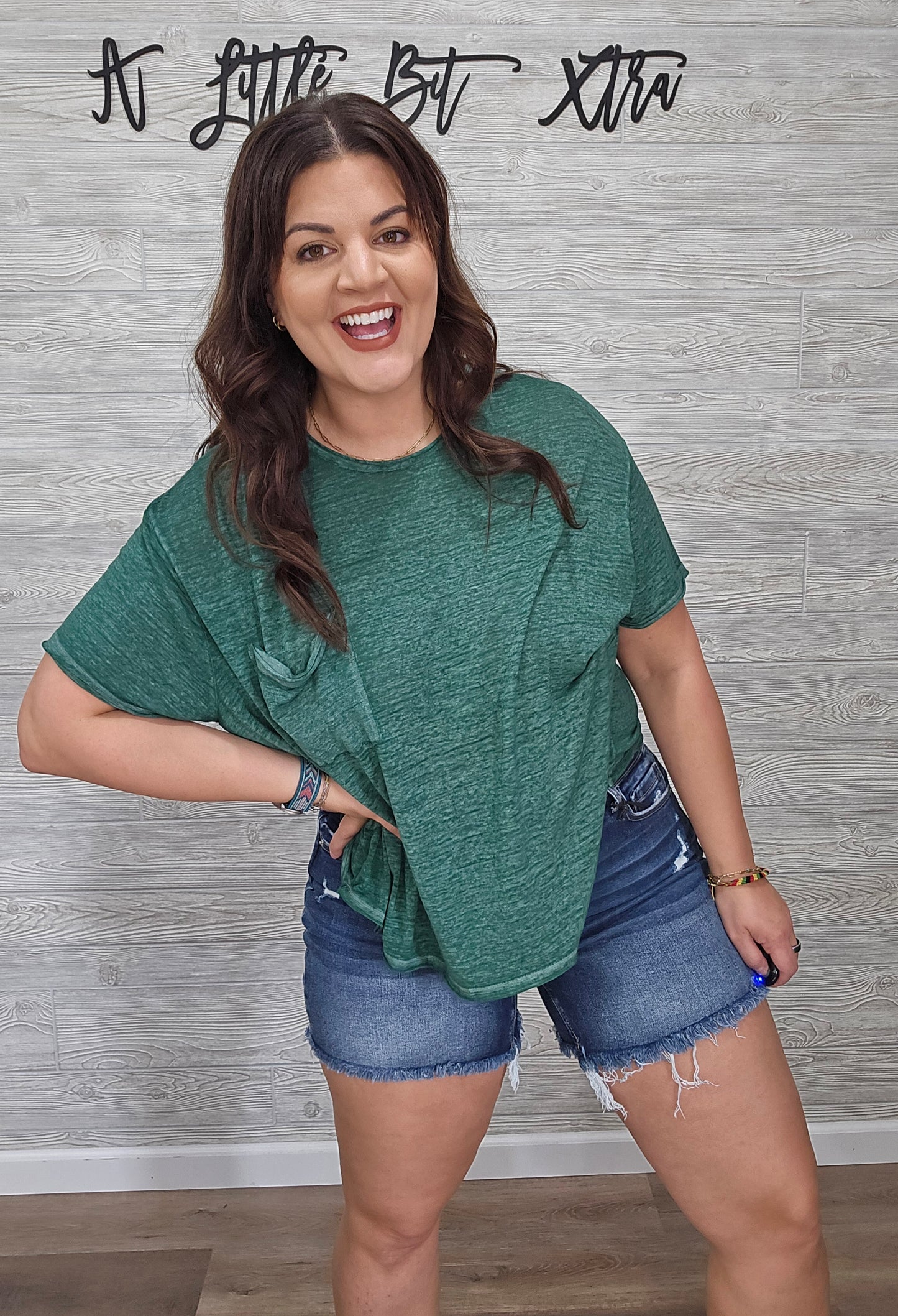 Z Dark Raw Frayed Hem Denim Shorts