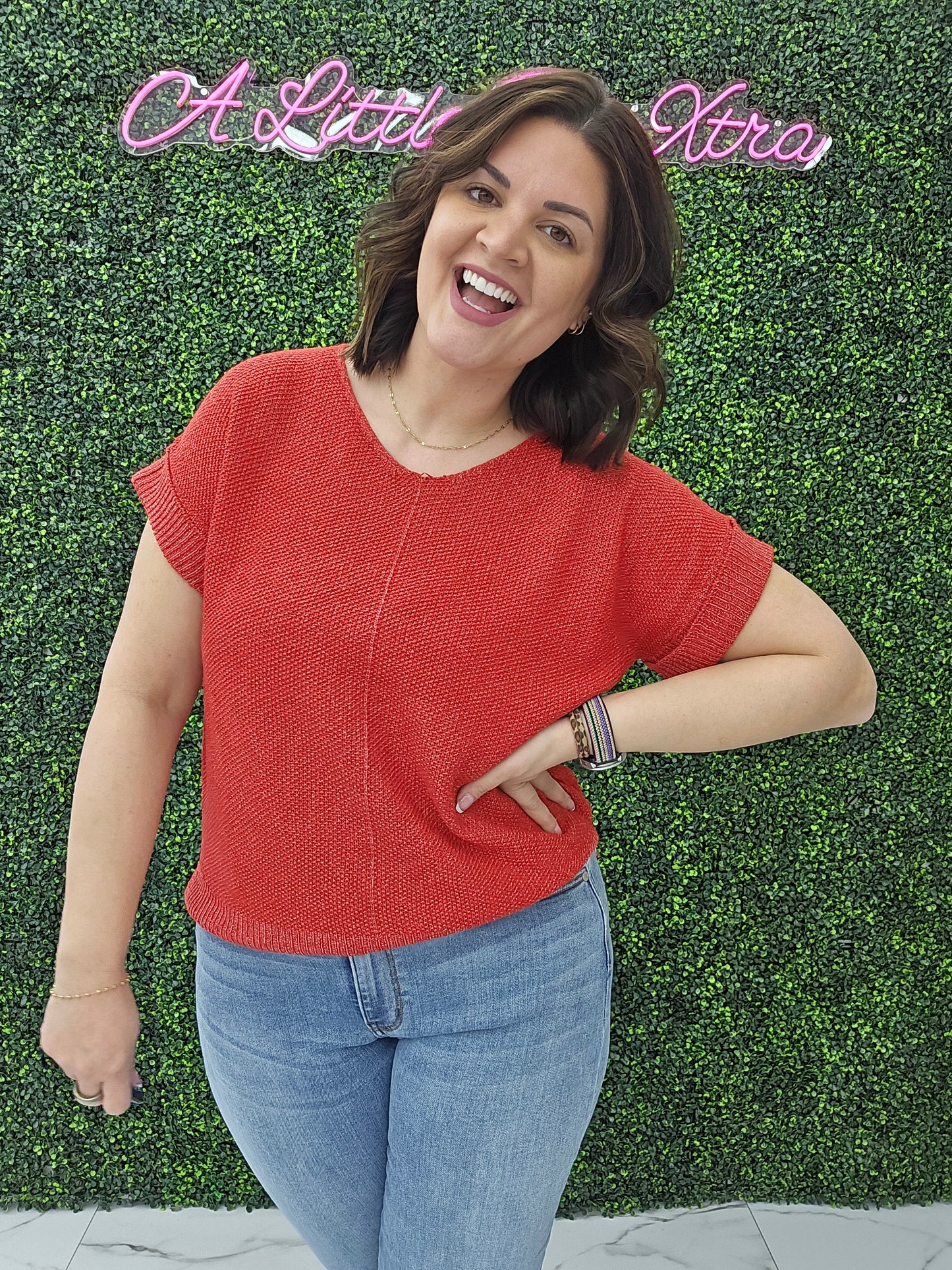 BOXY CHUNKY KNIT SHORT SLEEVE SWEATER RUBY