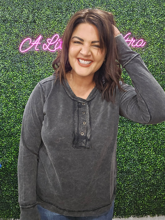 ASH BLACK THUMB HOLE LONG SLEEVE TOP