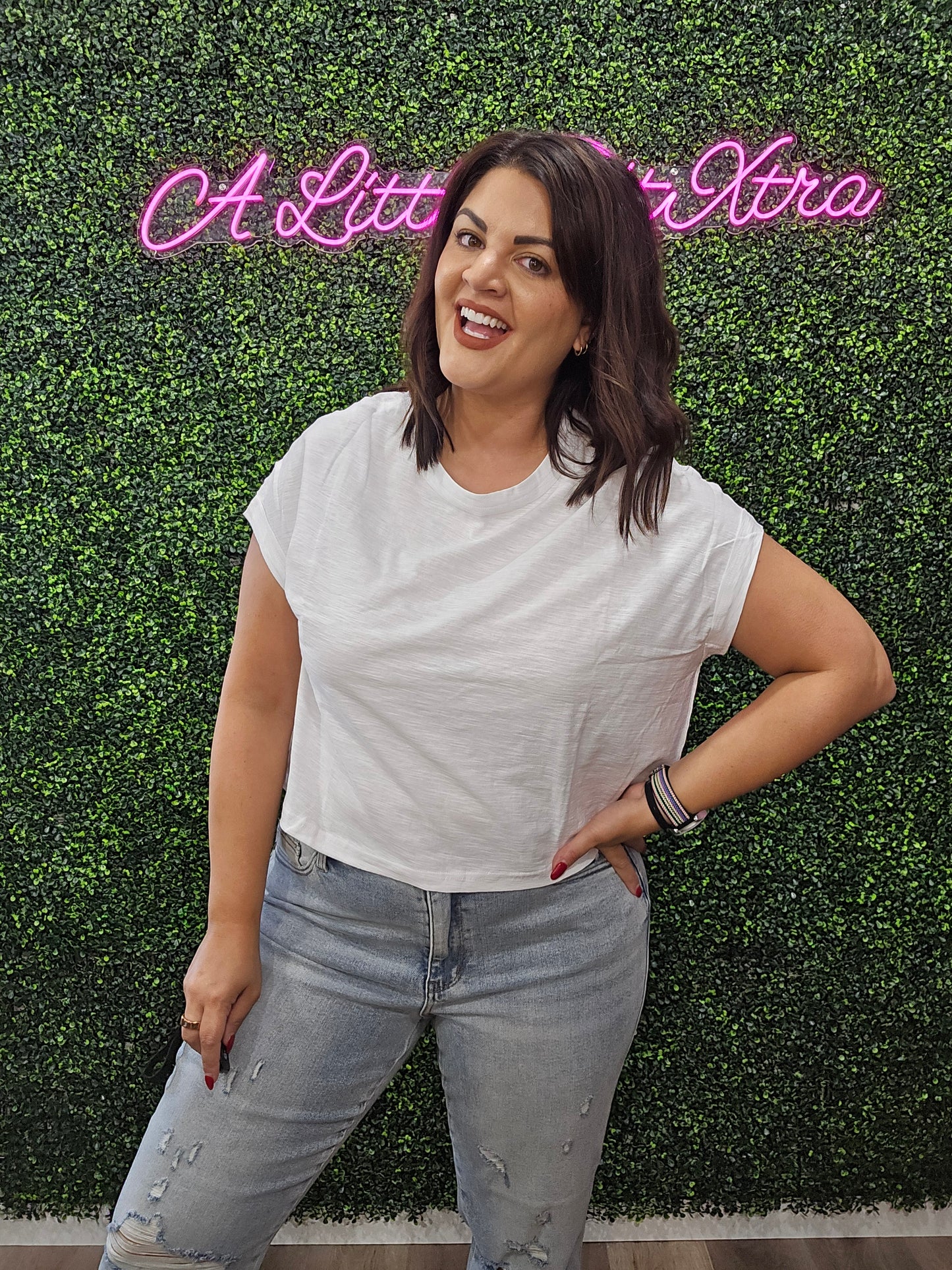 WHITE BOXY COTTON TEE