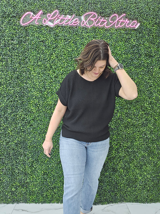 BOXY CHUNKY KNIT SHORT SLEEVE SWEATER BLACK