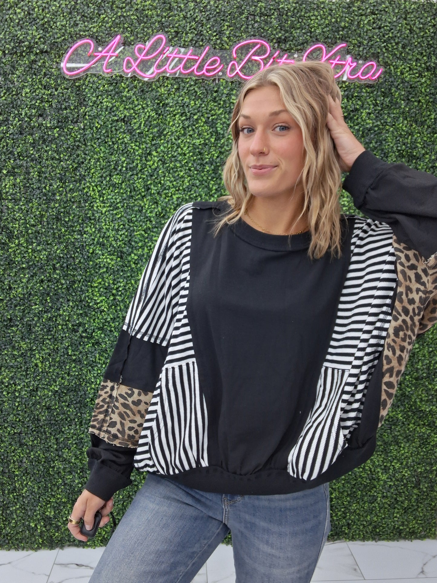 GAMEDAY THEME STRIPE MIX AND MATCH TOP: BLACK