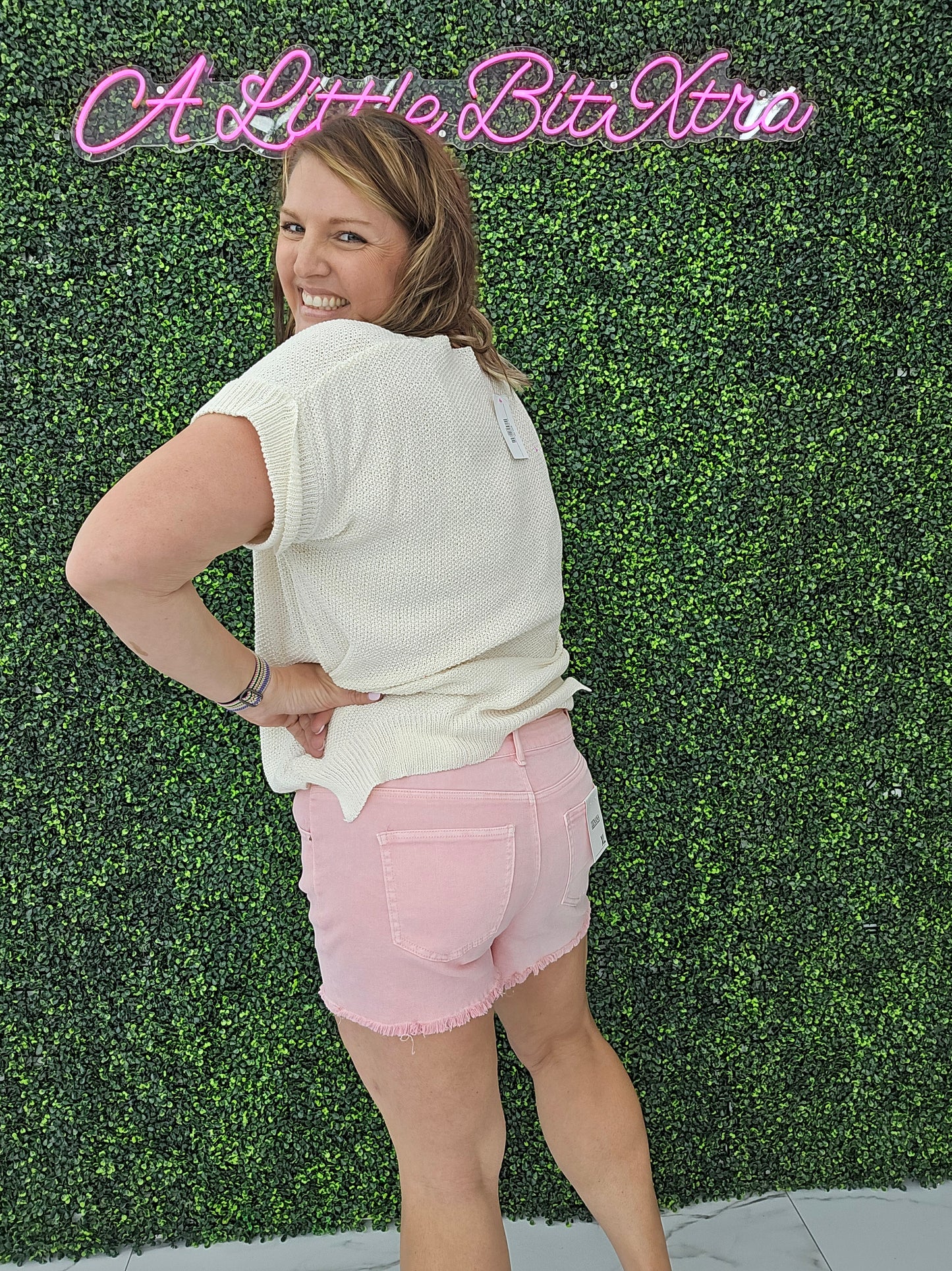 Z Pink Acid Wash Frayed Cutoff Hem Shorts