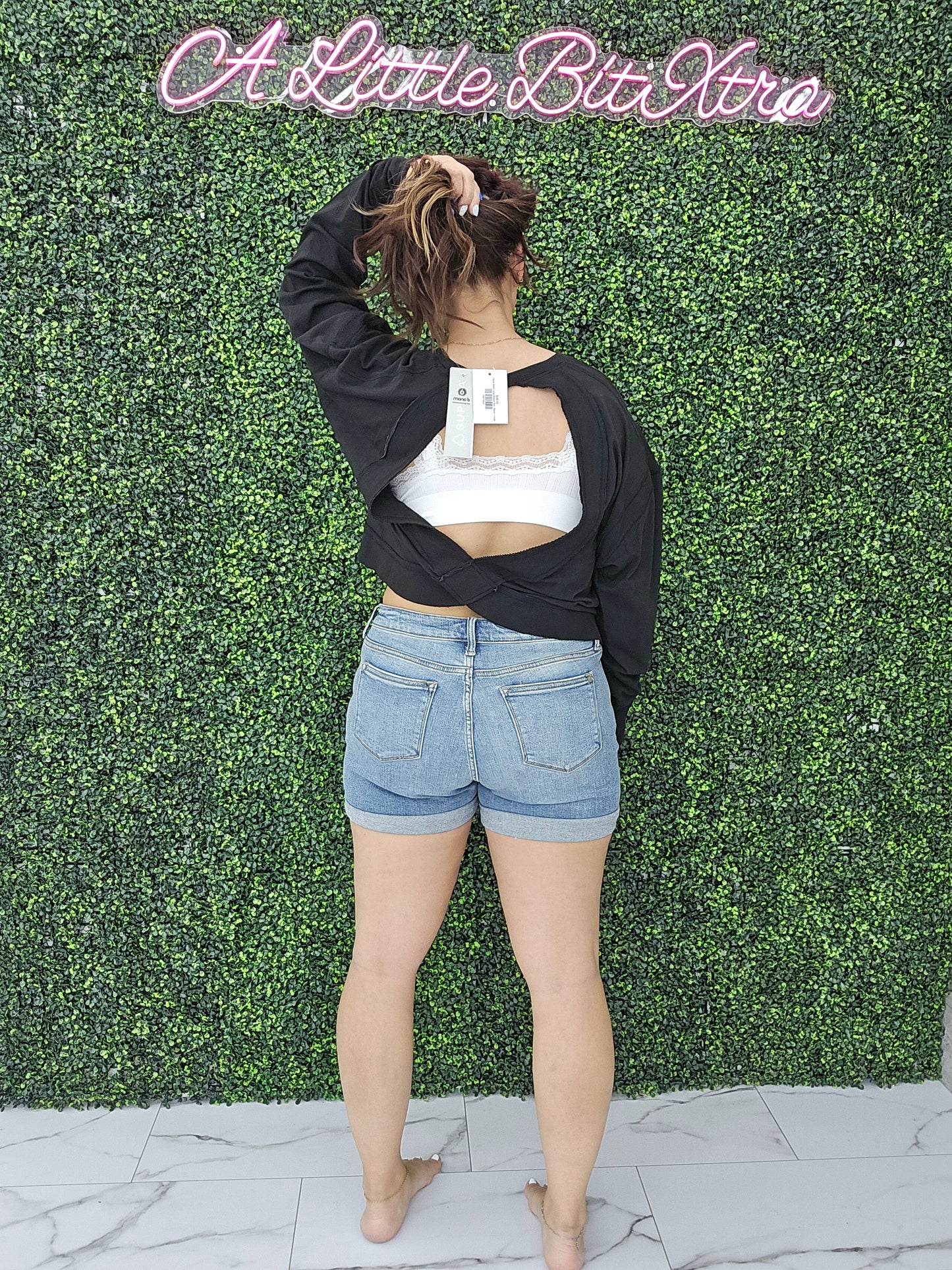Open Back Long Sleeve Tee / Black