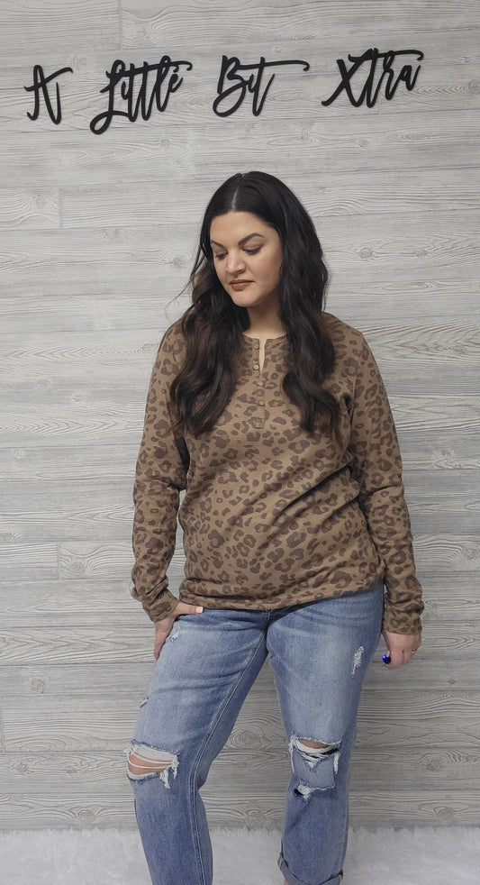 VERVET DISTRESSED SKEETER JEANS