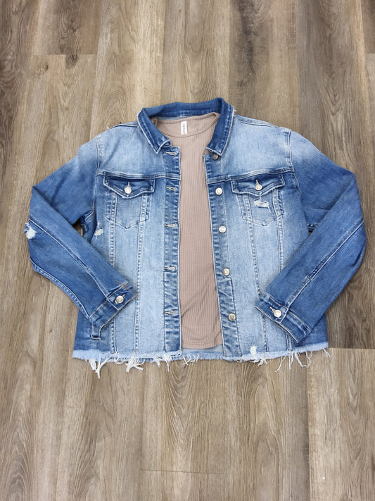 DISTRESSED JEAN JACKET