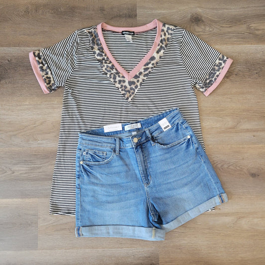 ANIMAL AND STRIPE TOP